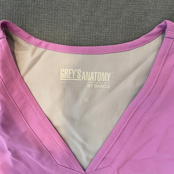 NWT Grey’s Anatomy by Barco Women's Scrub Top XL - Picture 4 of 4